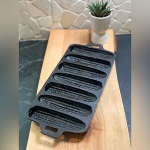 VINTAGE | Cast Iron Cornbread Pan | 1 of 2